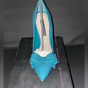 Steve Madden teal suede pump